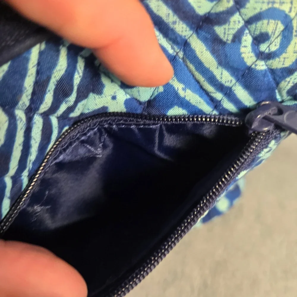 Vera Bradley Blue Quilted Batik Crossbody Bag Small Messenger ID Window
